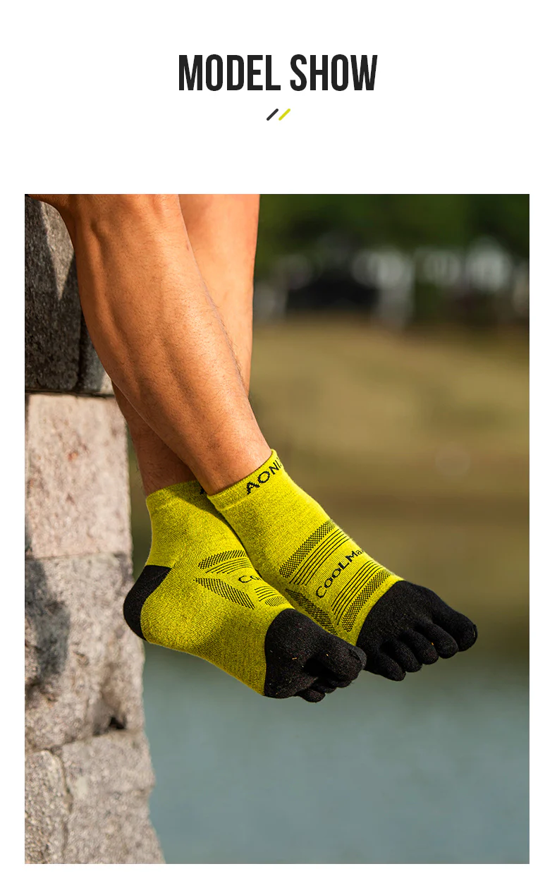 Aonijie E4840 SPORTS (mid-length) FIVE FINGER SOCKS Set of 3 Model no. E4840 QUARTER